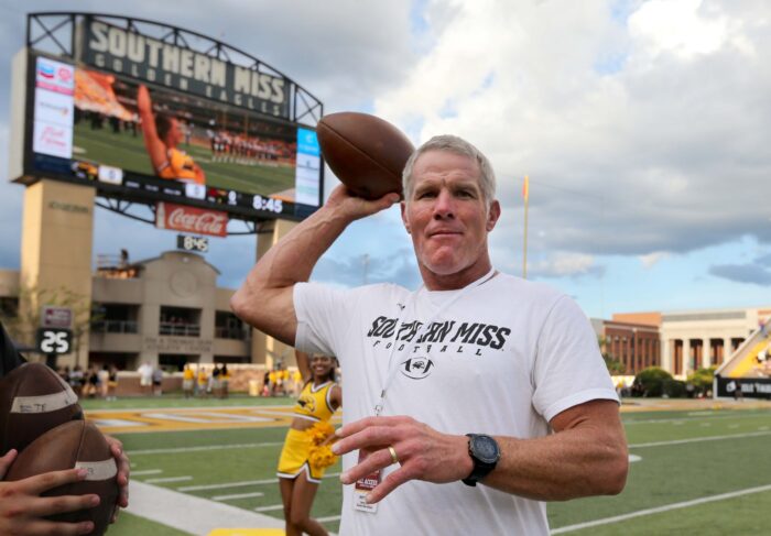 TwinSpires Tabs Brett Favre To Headline Michigan iGaming Ad Campaign